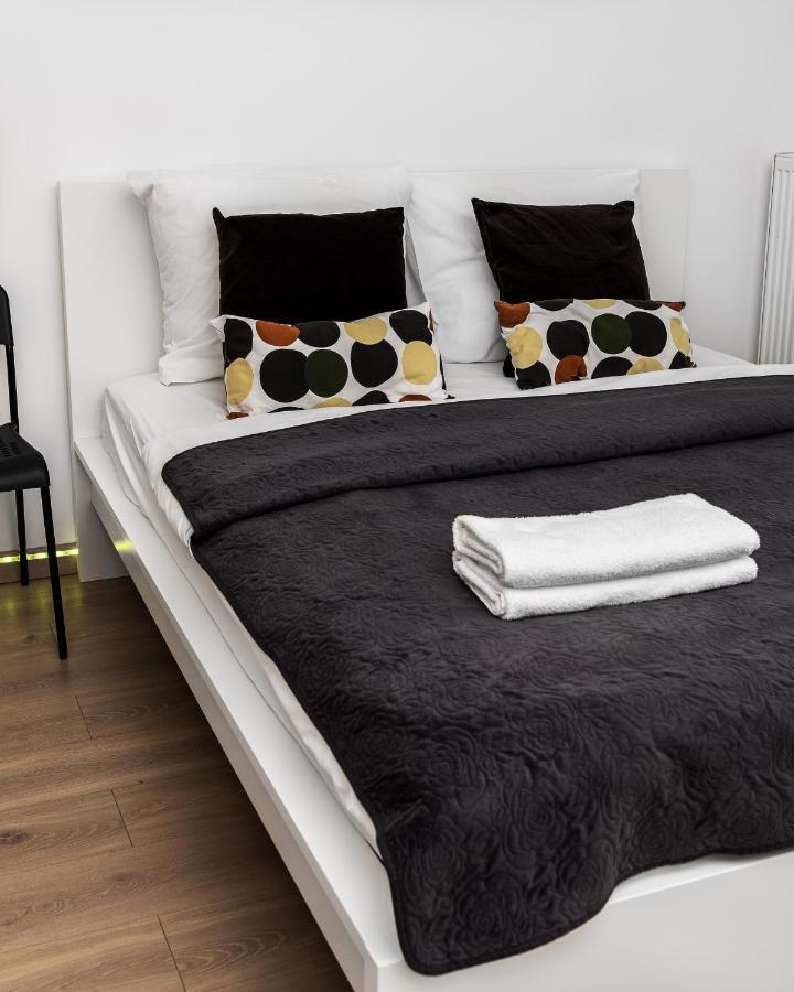 Appartement Prymasa Street *